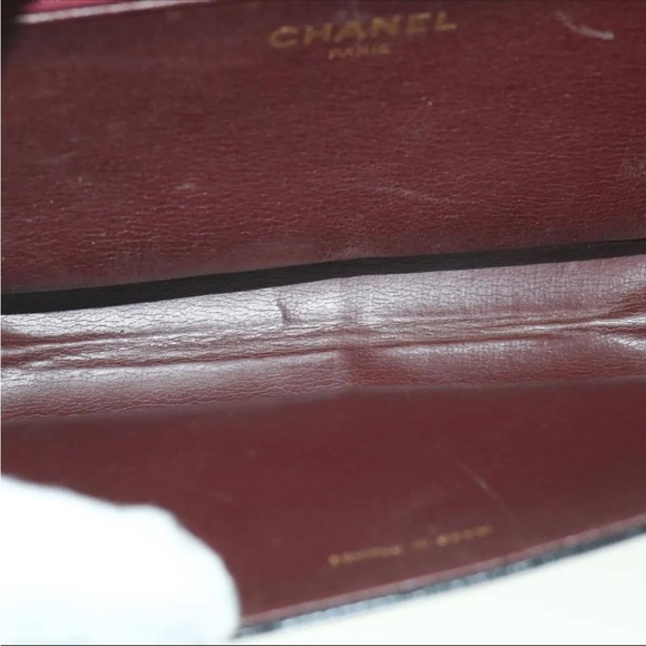 Chanel Shoulder Bag - Picture 13 of 16